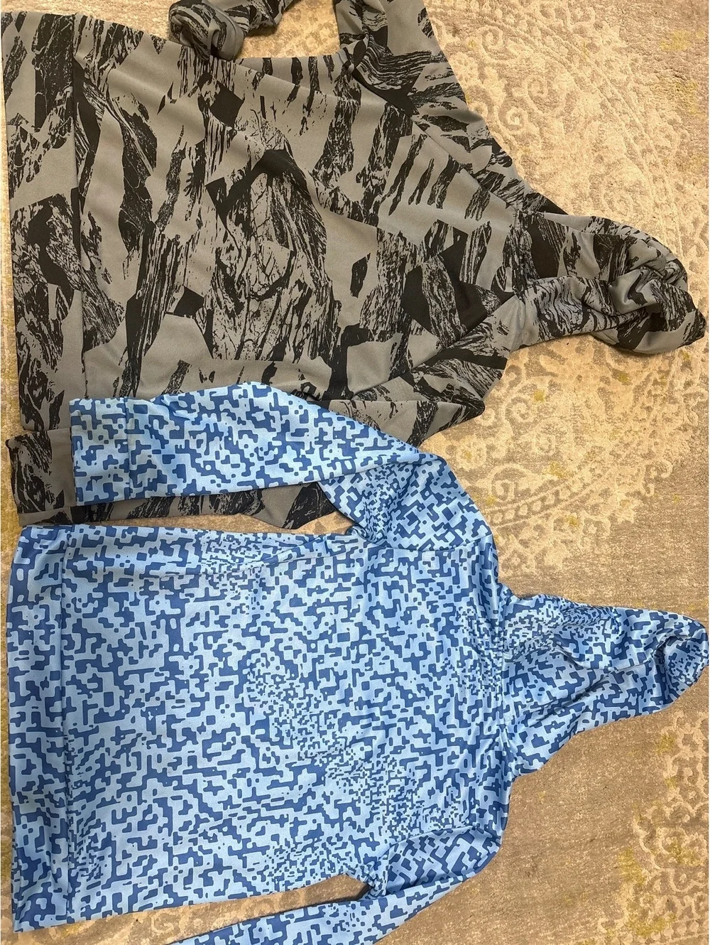 Boys hoodie lot 2 athletic style quick dry Nike under armor medium